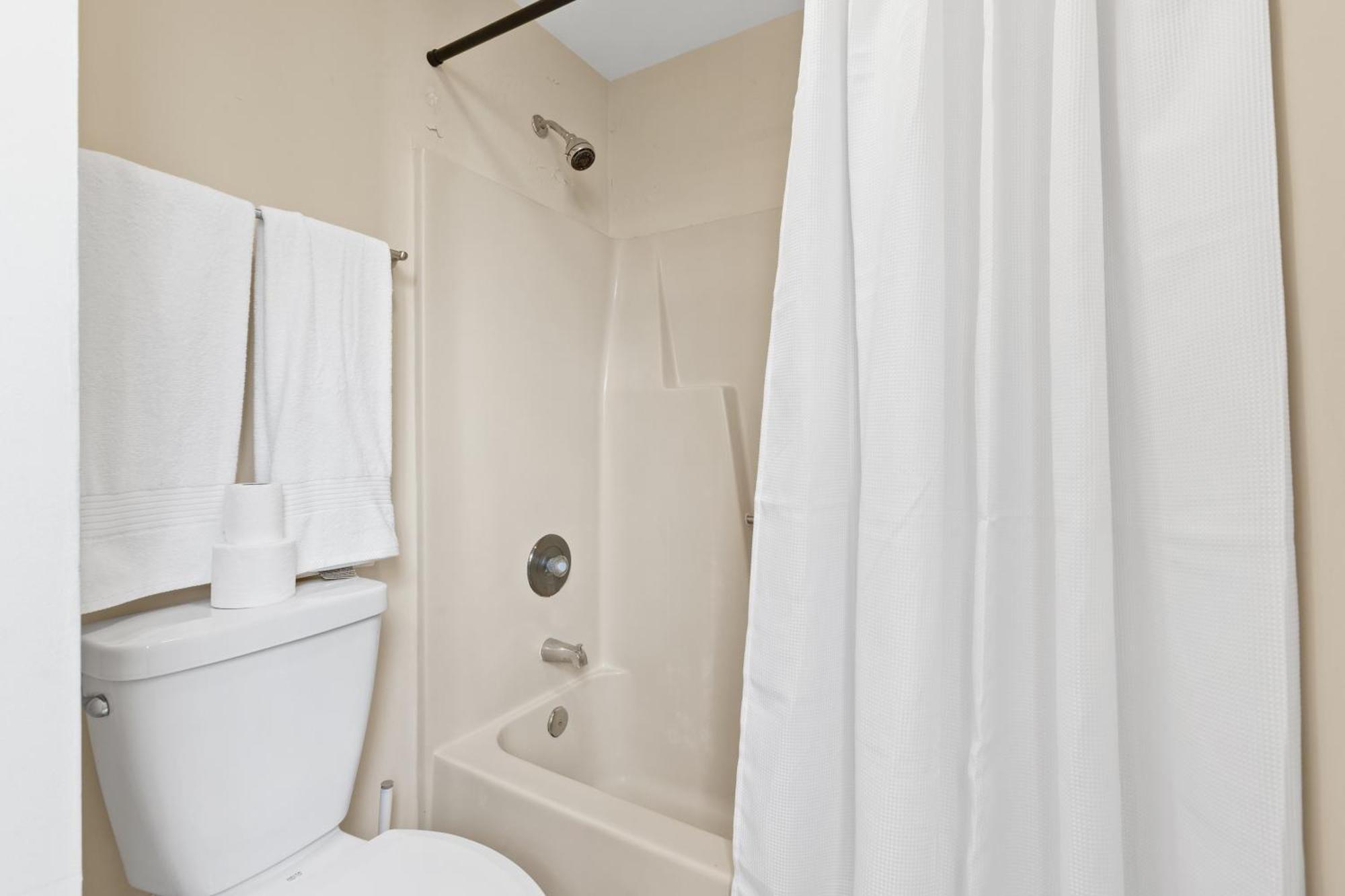Bright And Cozy 1-Br Condo, Wifi วิลมิงตัน ภายนอก รูปภาพ